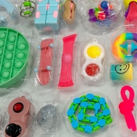 Calendar Advent cu 24 jucarii antistres, Fidget toys S084